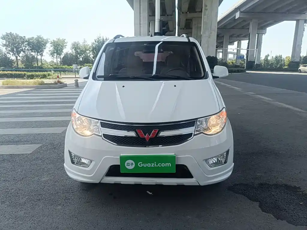 Wuling Hongguang — миниатюра 3