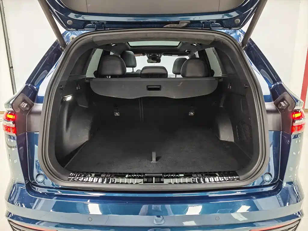 Geely Xingyue L — миниатюра 19