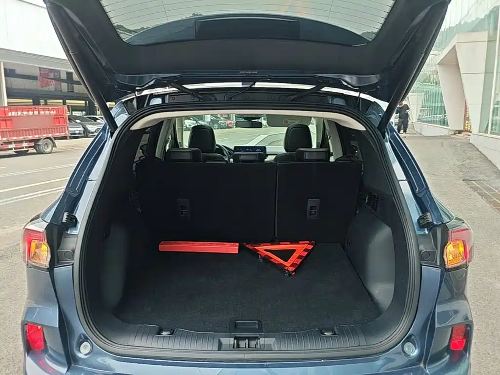 Ford Escape — миниатюра 19