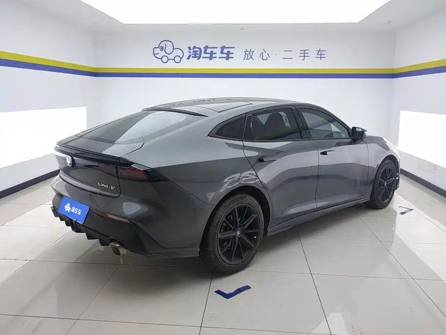 Changan UNI-V — миниатюра 3
