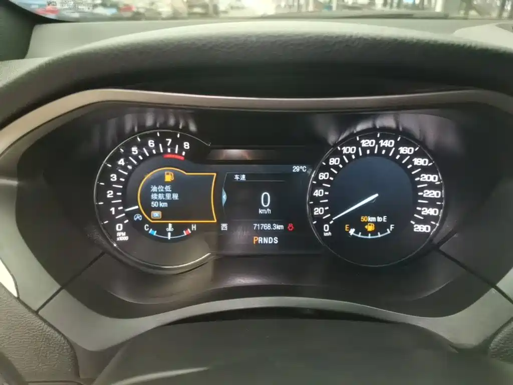 Lincoln MKZ — миниатюра 12