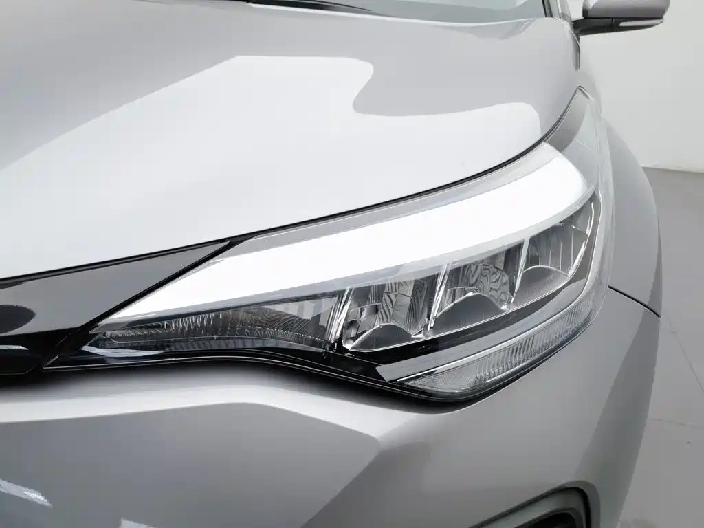 Toyota IZOA — миниатюра 7