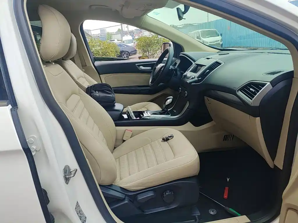 Ford Edge — миниатюра 25
