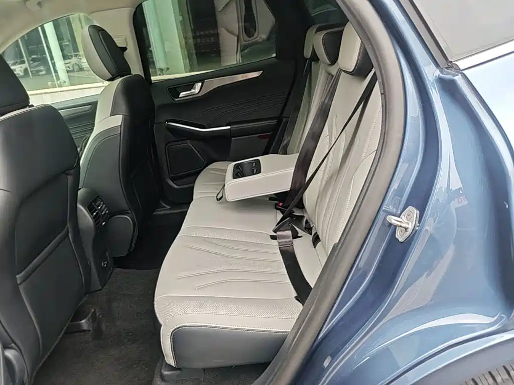 Ford Escape — миниатюра 17