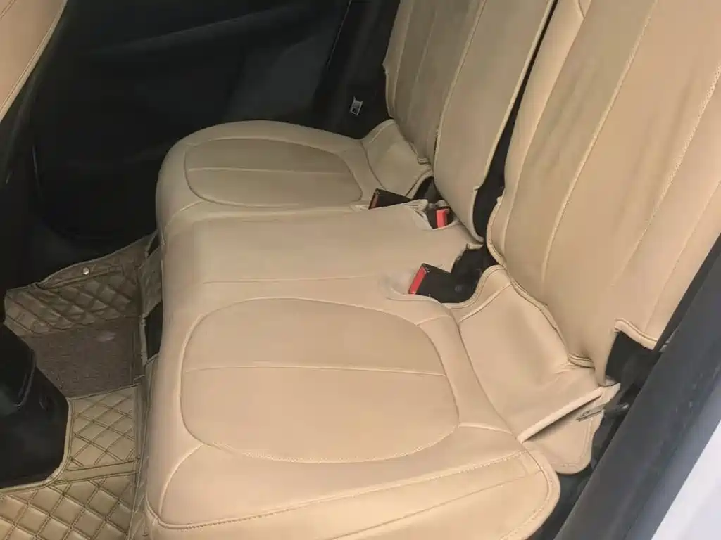 BMW 2 Series Active Tourer — миниатюра 8