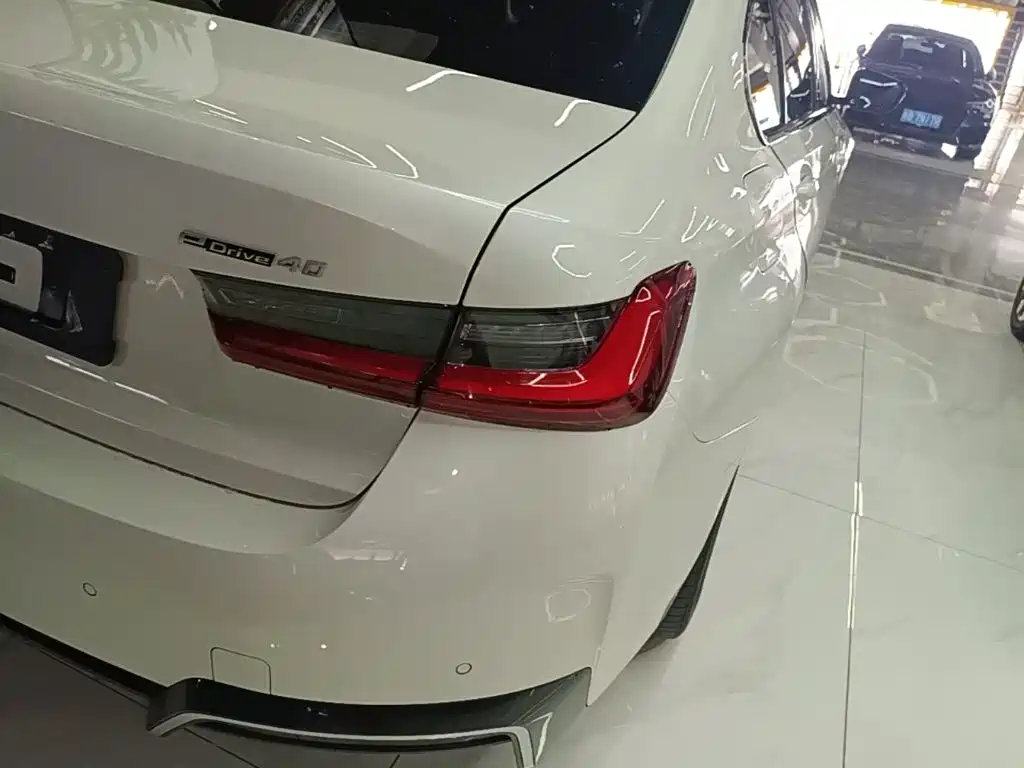 BMW i3 — миниатюра 8