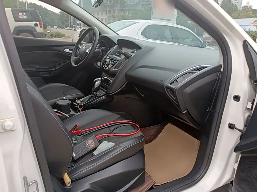 Ford Focus — миниатюра 25
