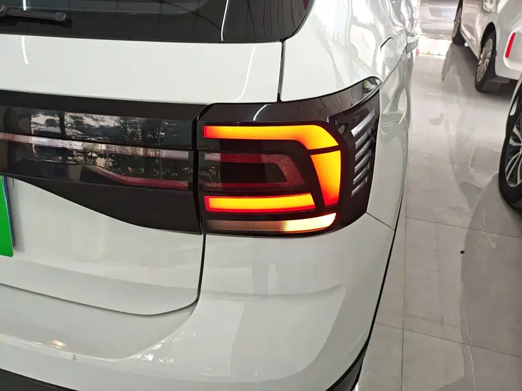 Volkswagen T-Cross — миниатюра 8