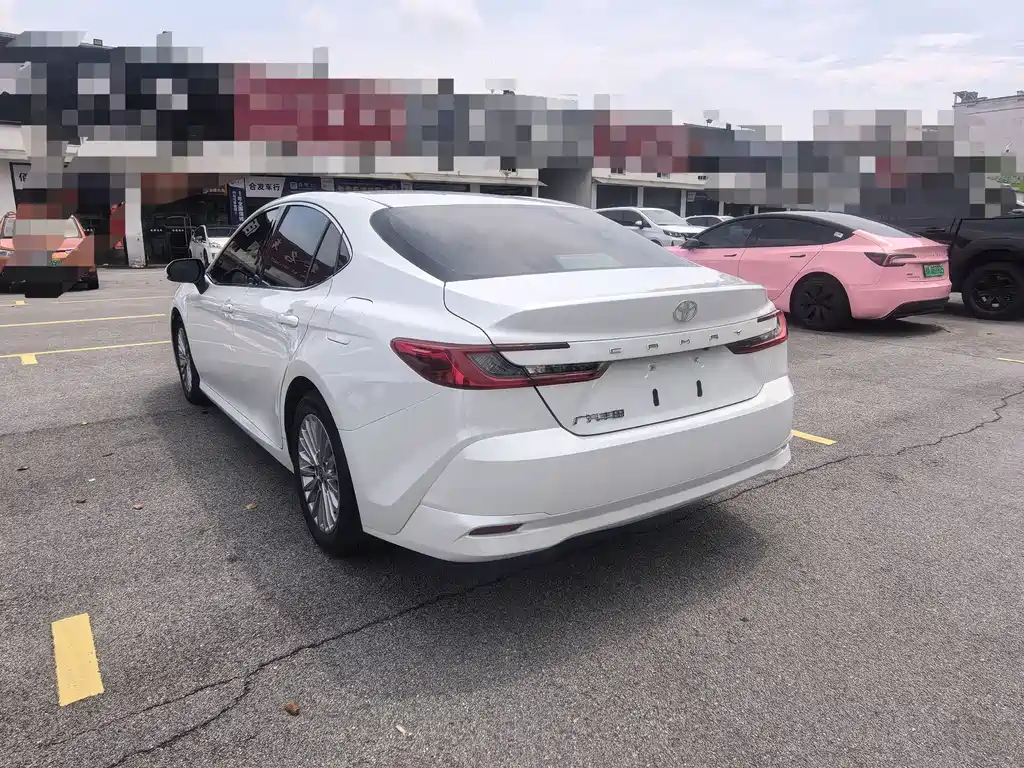 Toyota Camry 2024 2.0E Elite