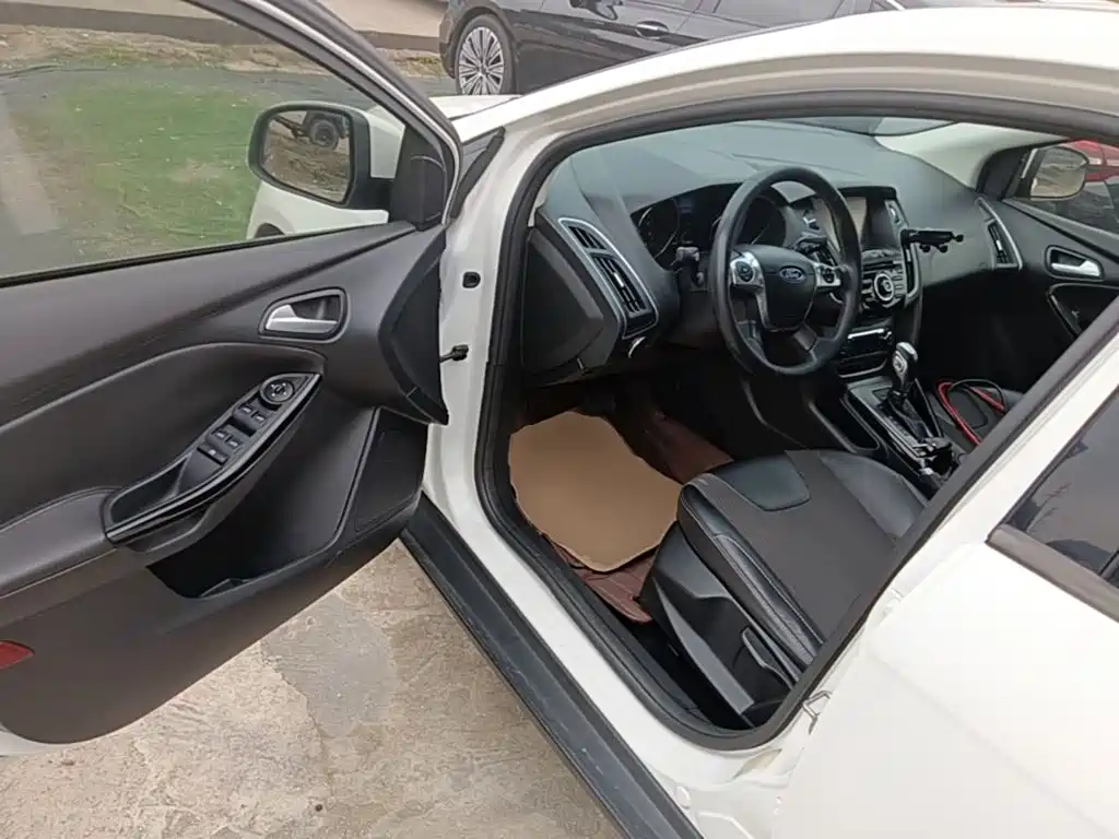 Ford Focus — миниатюра 16