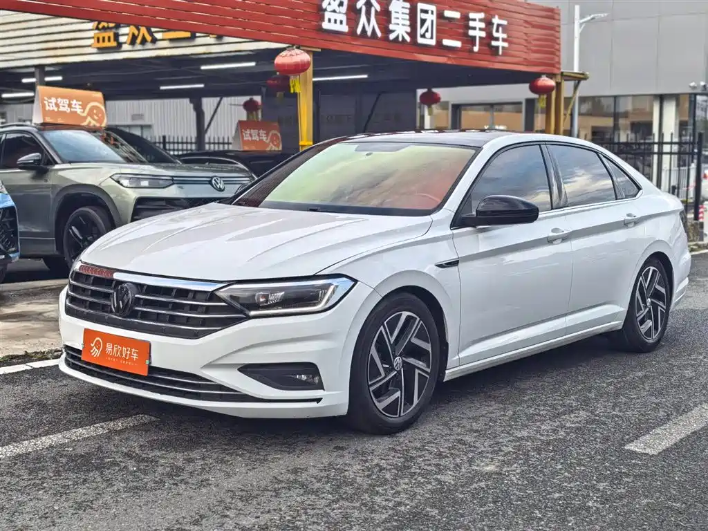 Купить Volkswagen Sagitar