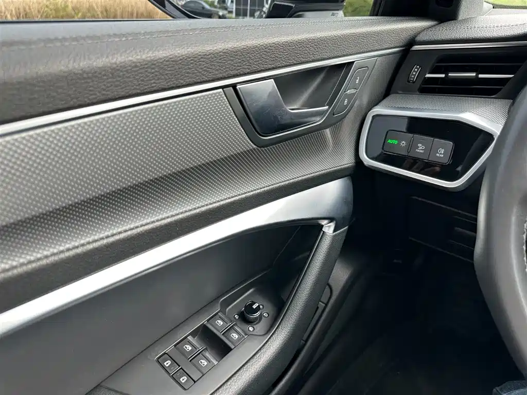 Audi A6L — фотографии объявления, Фото 23