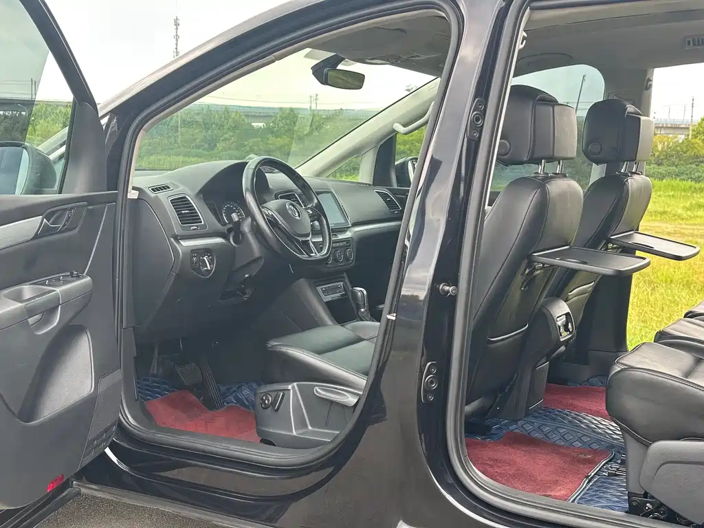 Volkswagen Sharan — миниатюра 6
