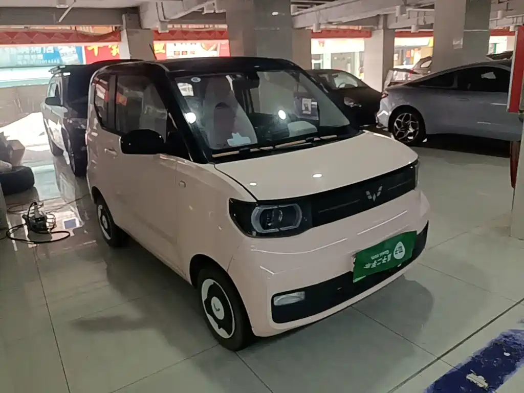 Wuling MINIEV — миниатюра 4