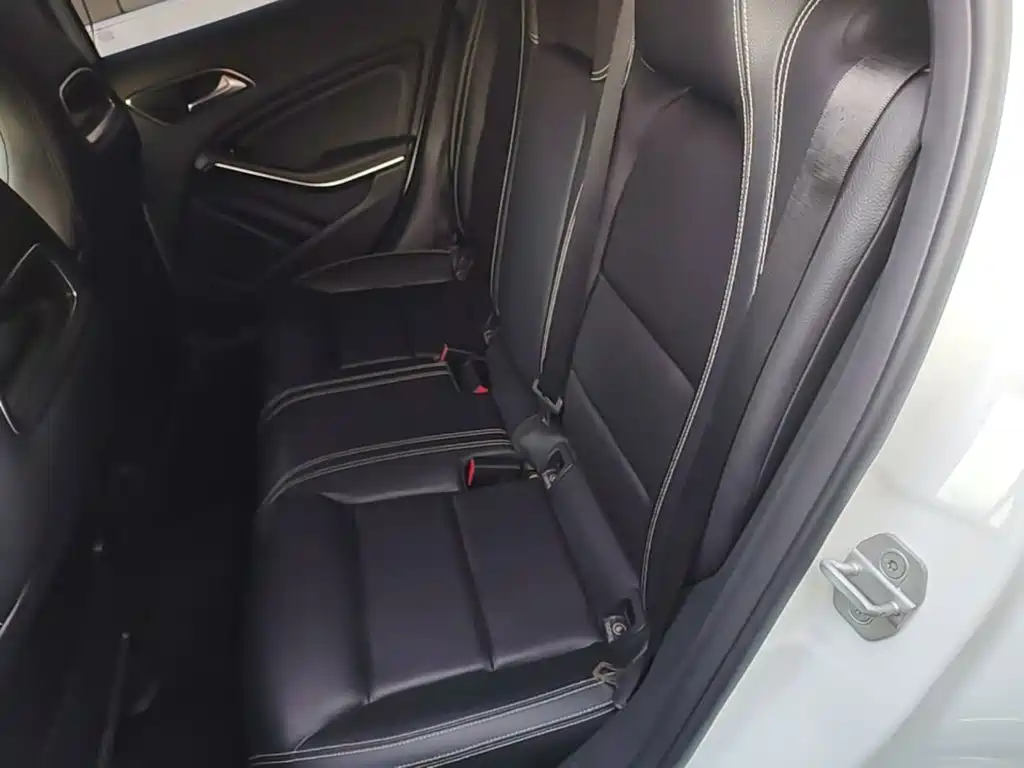 Mercedes-Benz GLA — миниатюра 17