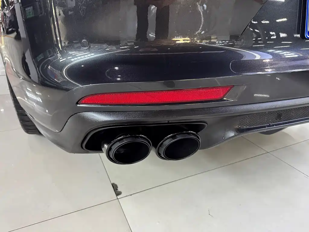 Porsche Panamera — миниатюра 14