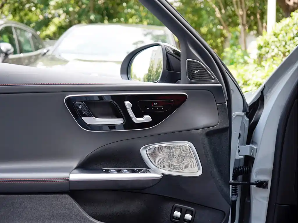 Mercedes-Benz C-Class AMG New Energy — миниатюра 16