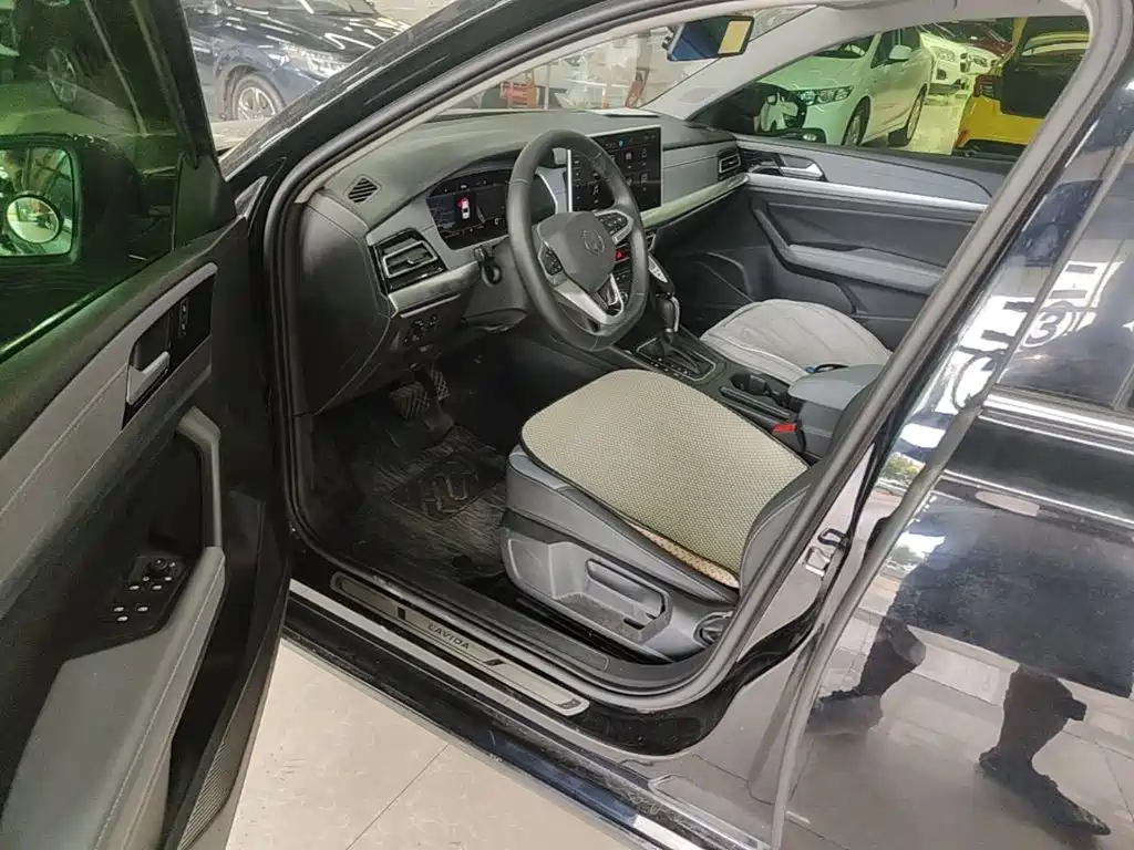 Volkswagen Lavida — миниатюра 16