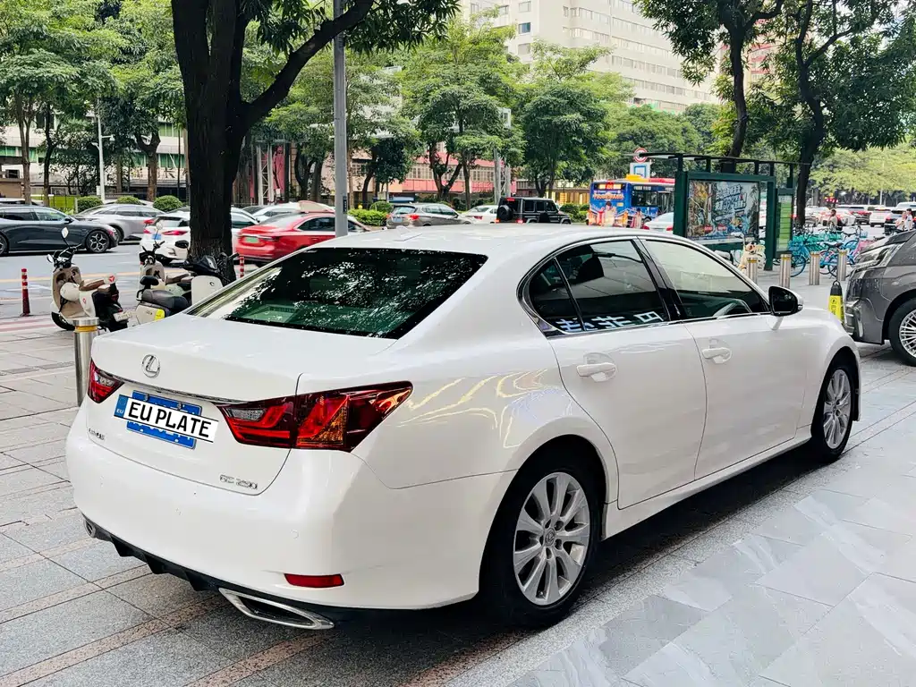 Lexus GS — миниатюра 6