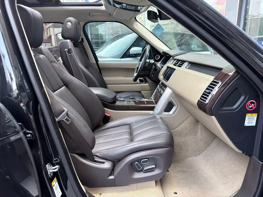 Land Rover Range Rover — миниатюра 7