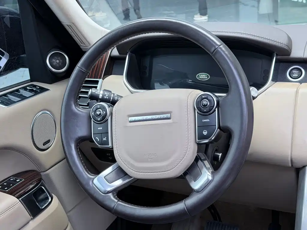 Land Rover Range Rover — миниатюра 8