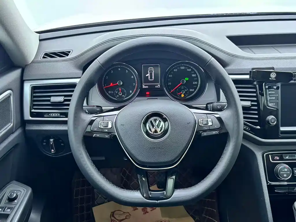 Volkswagen Teramont — миниатюра 15