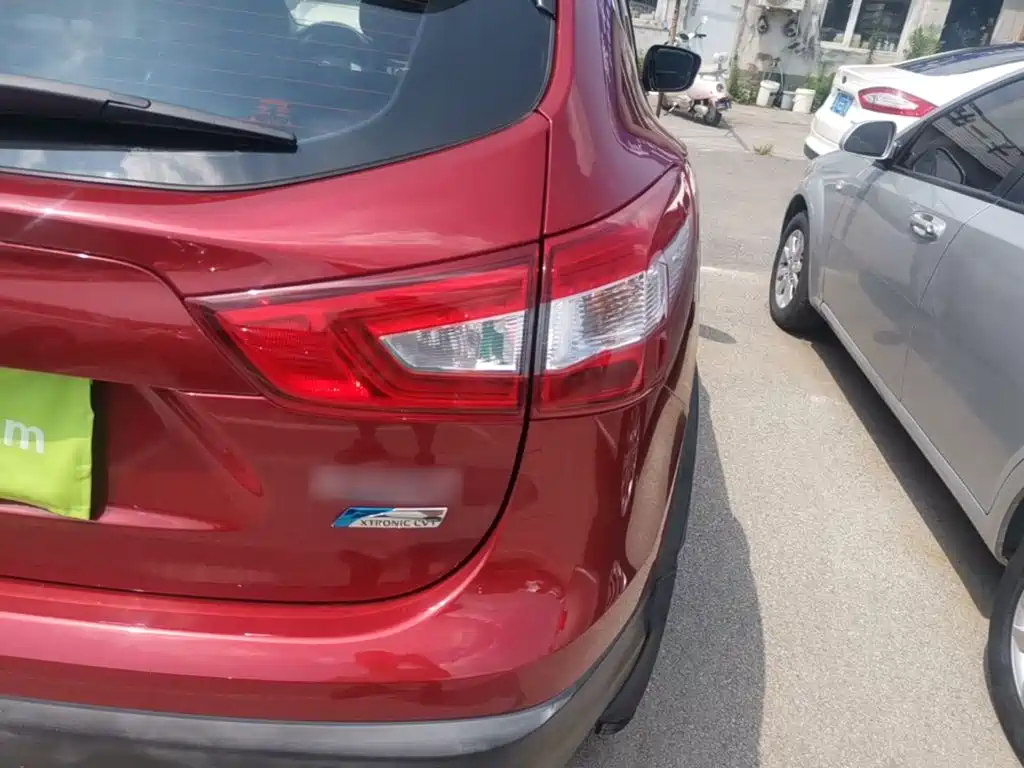 Nissan Qashqai — миниатюра 8