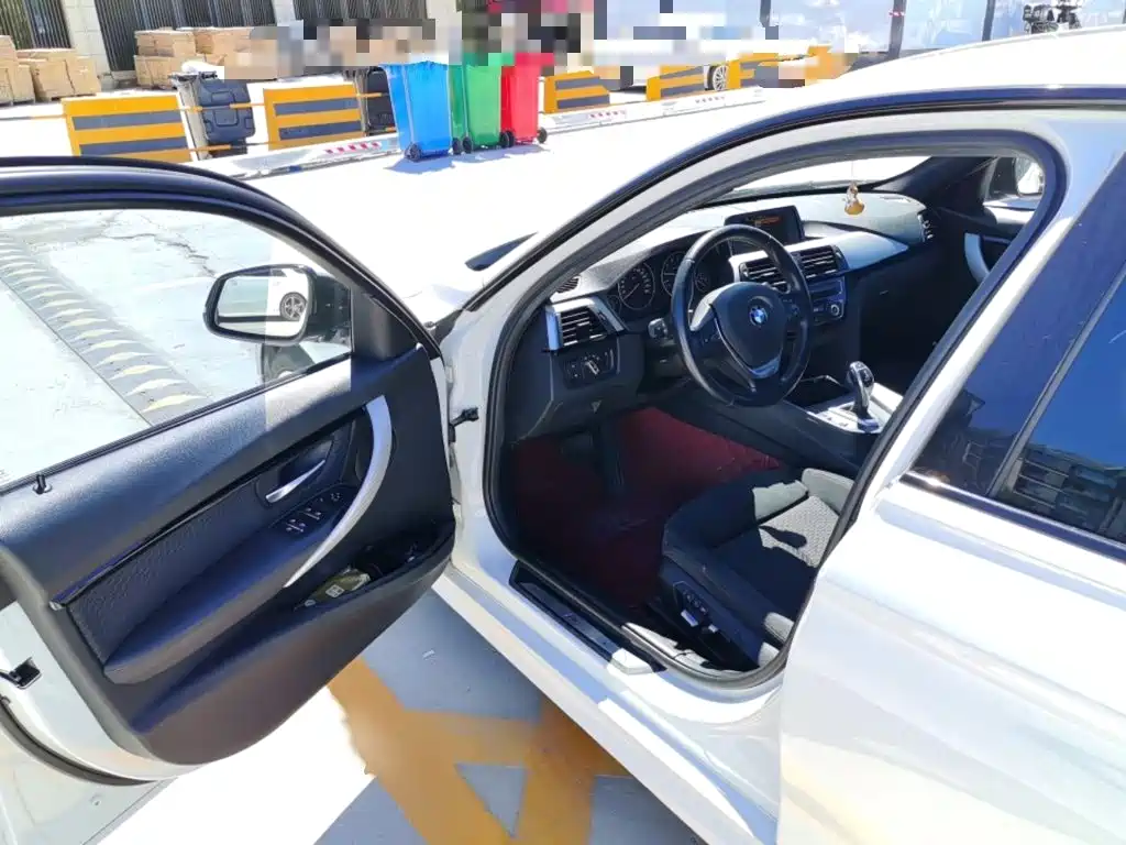 BMW 3 Series — миниатюра 14