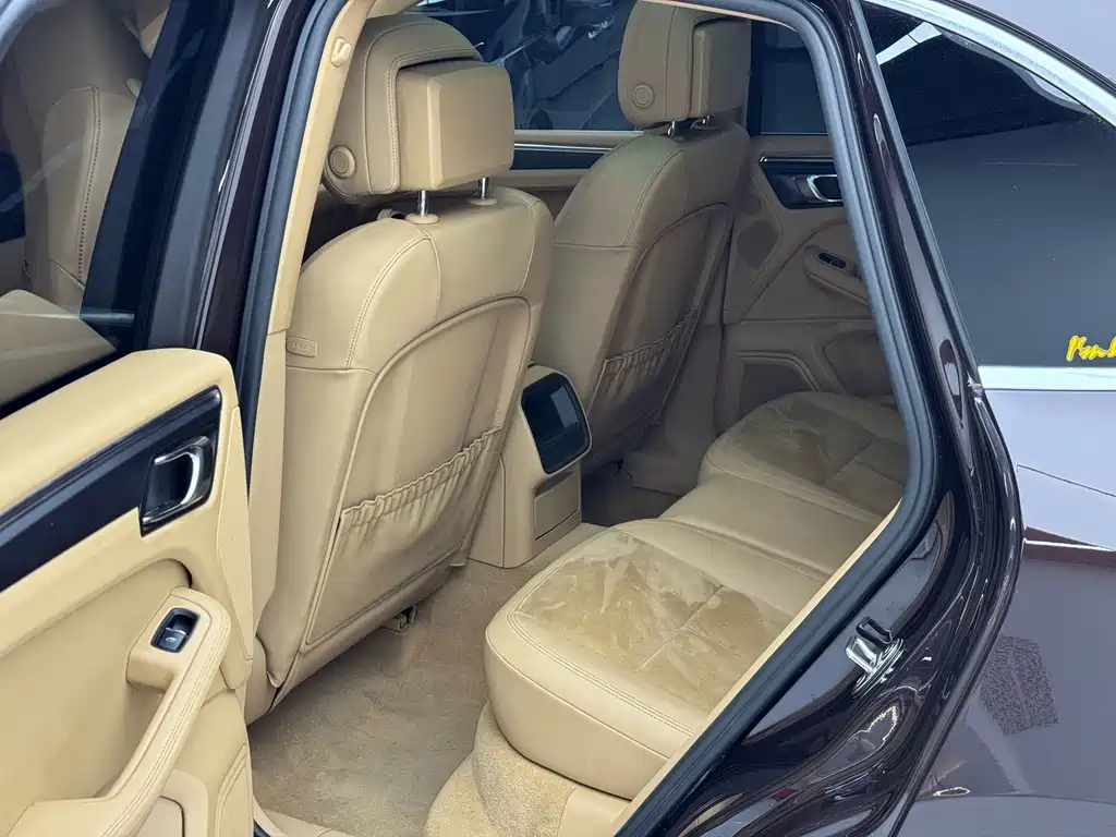Porsche Macan — миниатюра 7