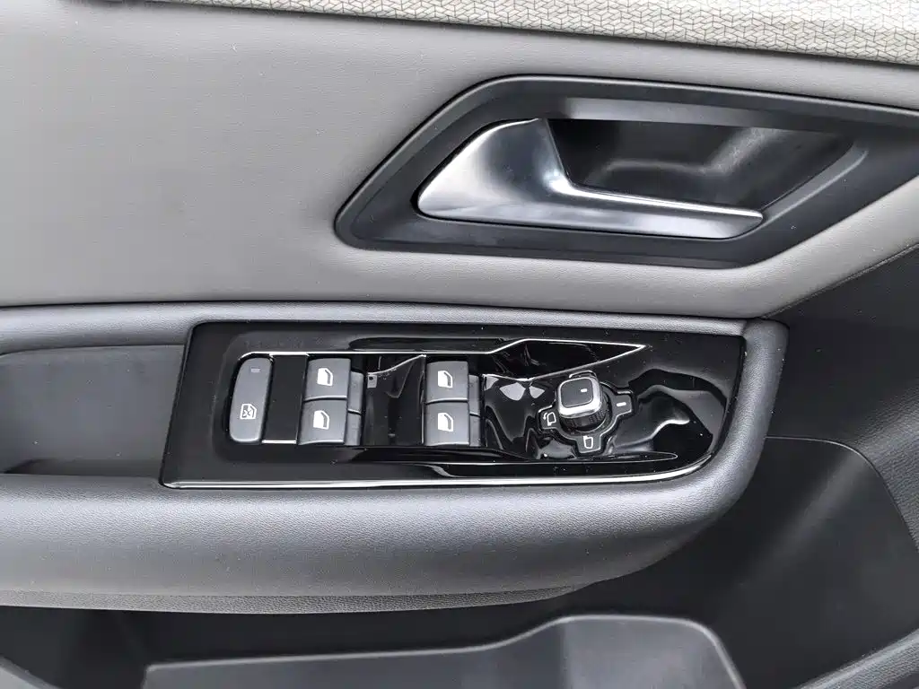 Citroen C5 X — миниатюра 9