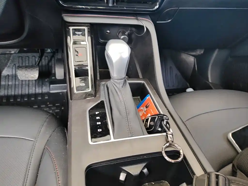 Roewe i5 — миниатюра 14
