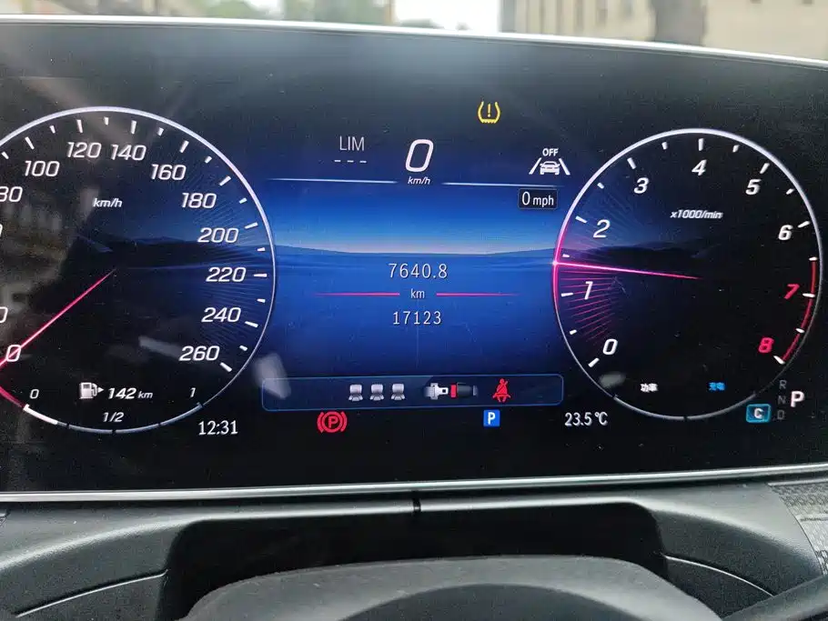 Mercedes-Benz C-Class — миниатюра 14