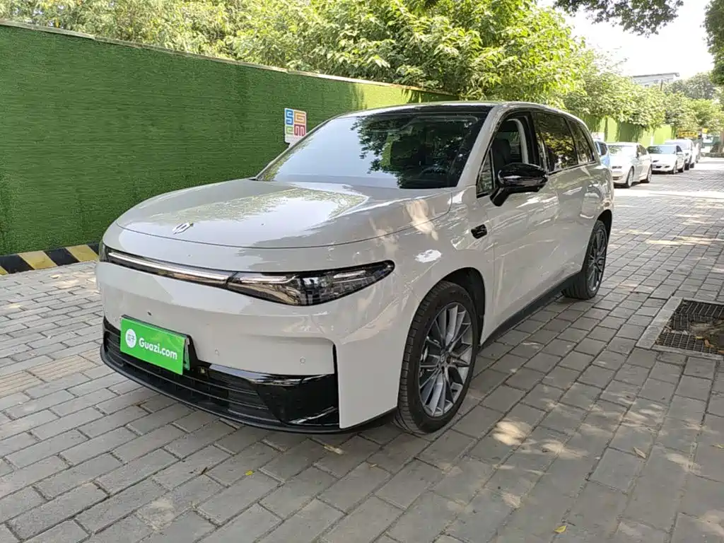 Leapmotor Leapmotor C10 — миниатюра 2
