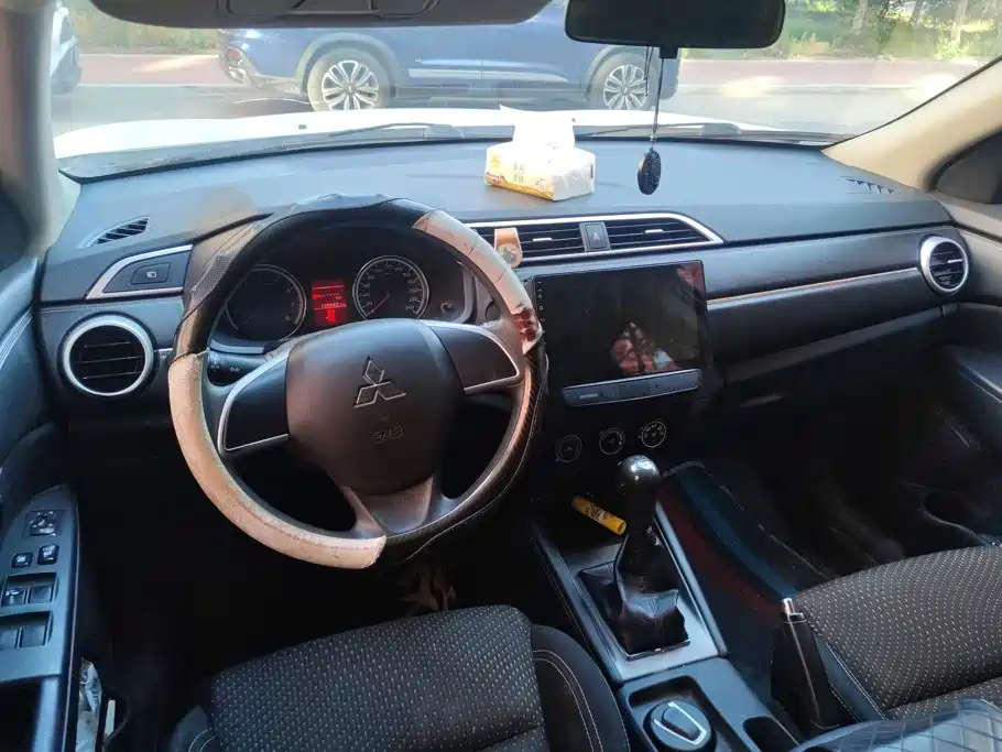Mitsubishi ASX — миниатюра 12