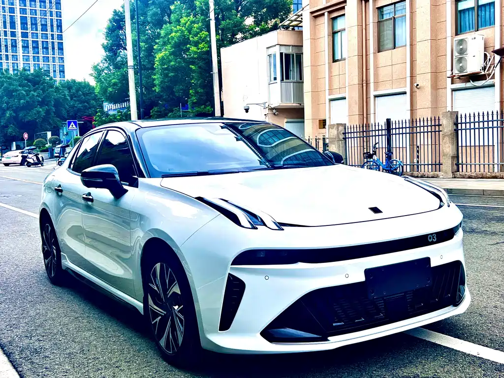 Lynk & Co 03 — миниатюра 3