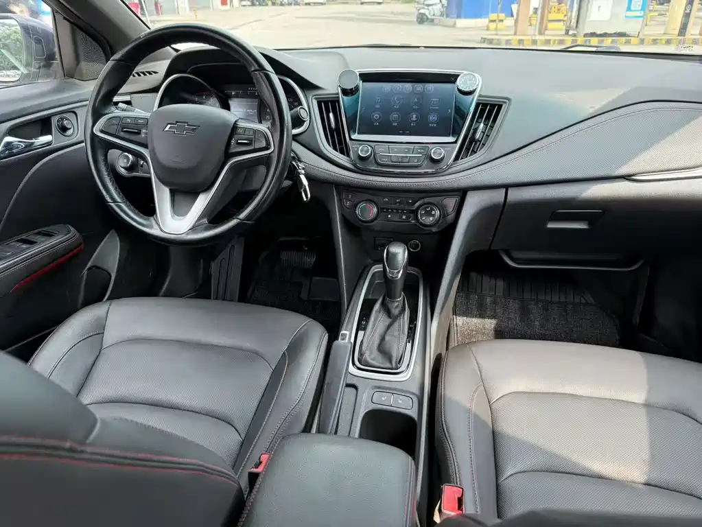 Chevrolet Monza — миниатюра 4