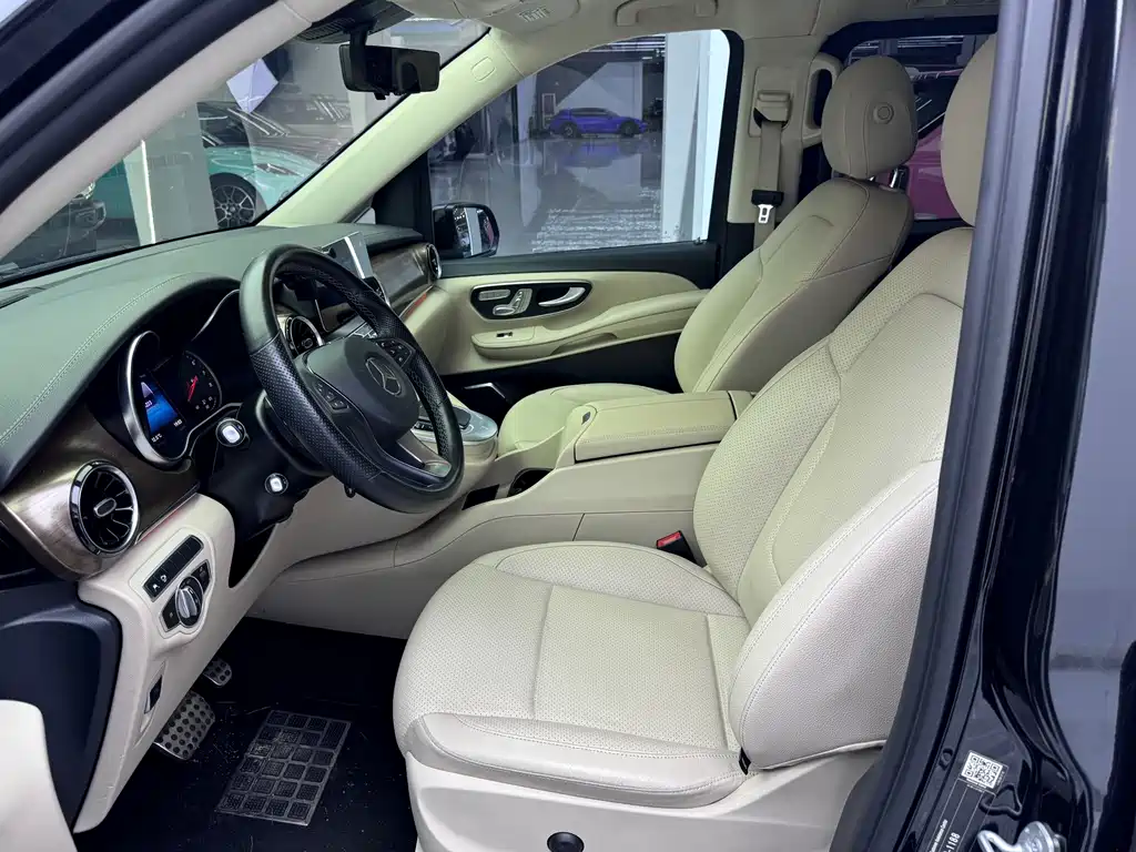 Mercedes-Benz V-Class — миниатюра 5