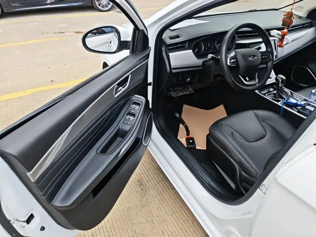 Chery Arrizo 5 — миниатюра 16