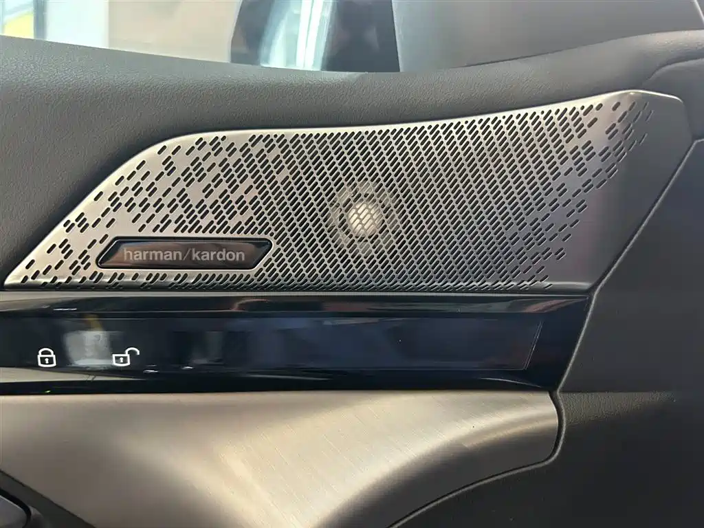 BMW i5 2025 eDrive 40L M Sport