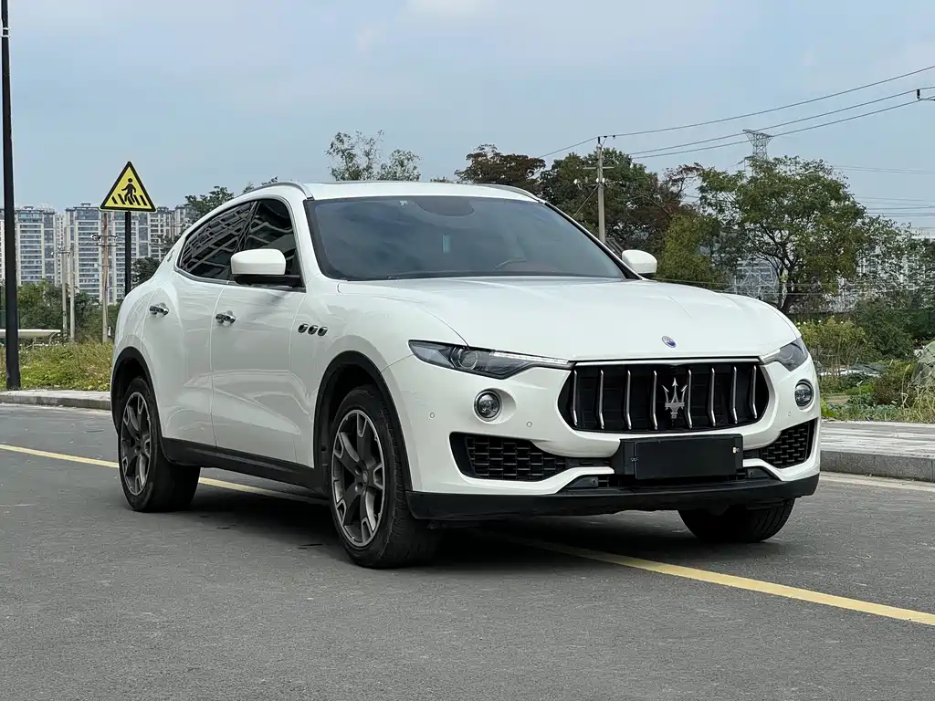 Maserati Levante — миниатюра 3