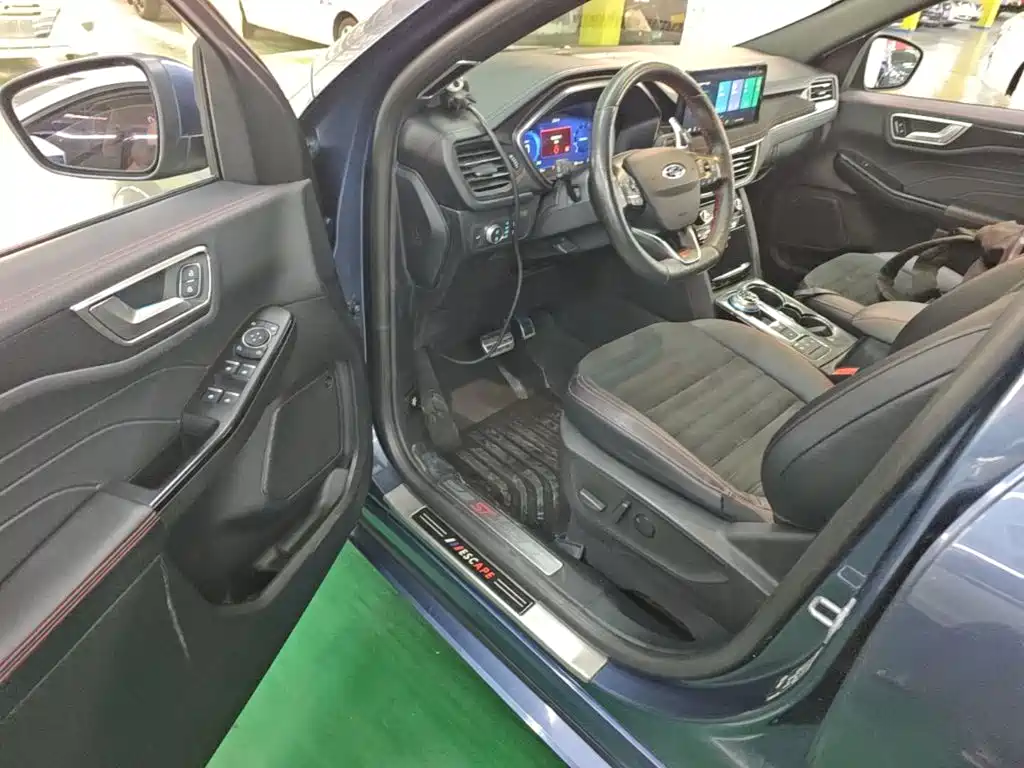 Ford Escape — миниатюра 16