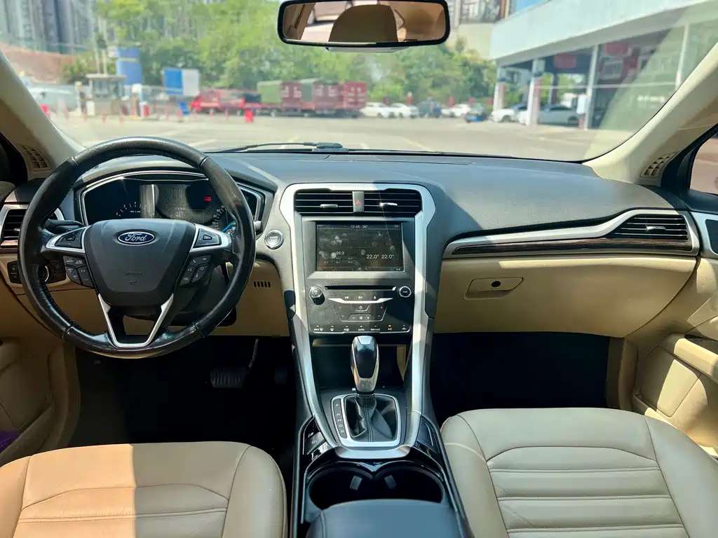 Ford Mondeo — миниатюра 6