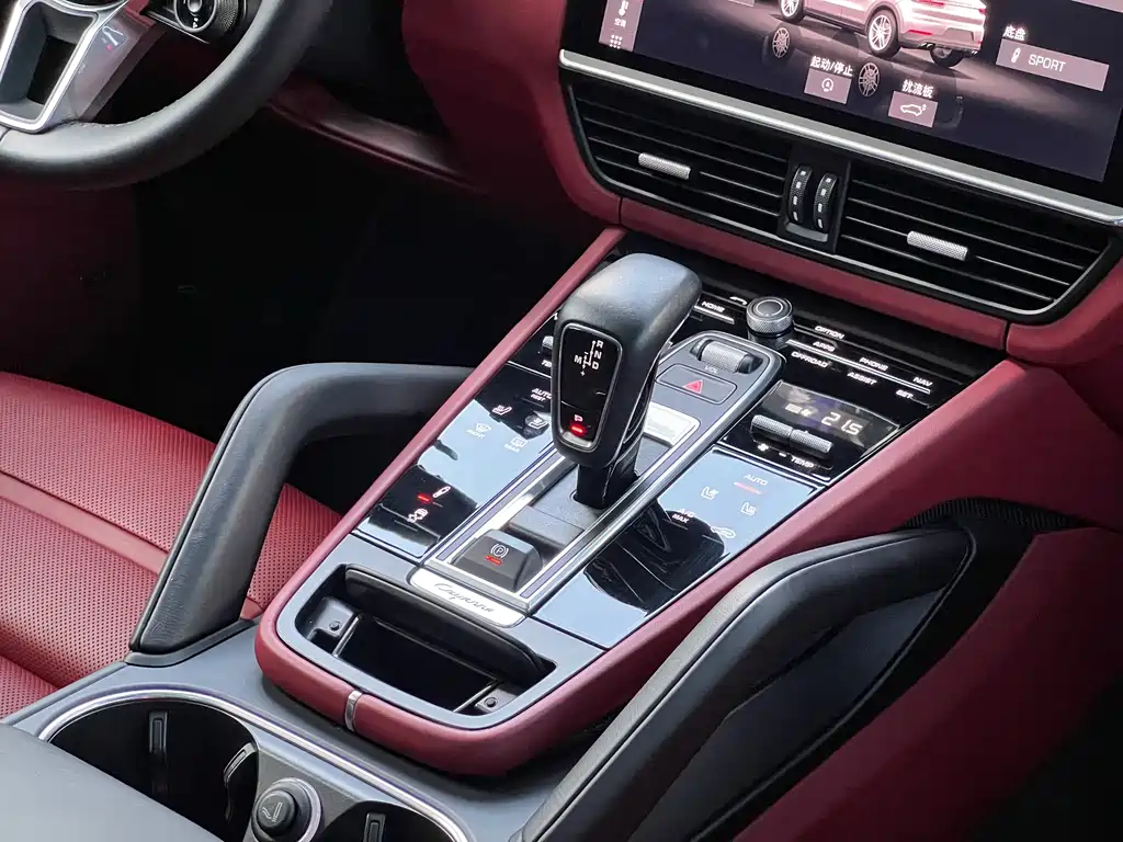 Porsche Cayenne — миниатюра 19