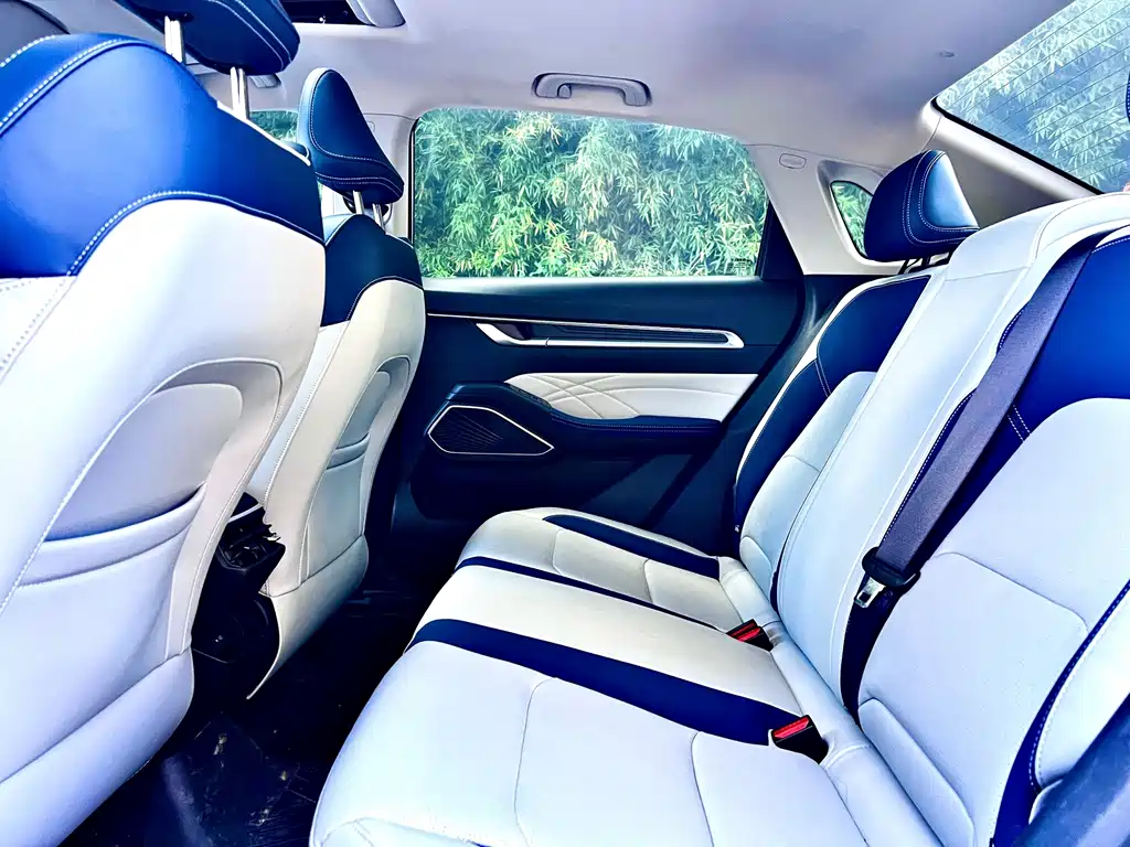 Geely Emgrand — миниатюра 11