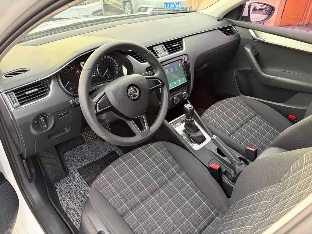 Skoda Octavia — миниатюра 8