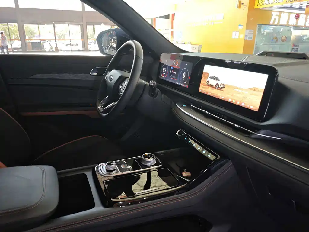 Ford Equator Sport — миниатюра 16