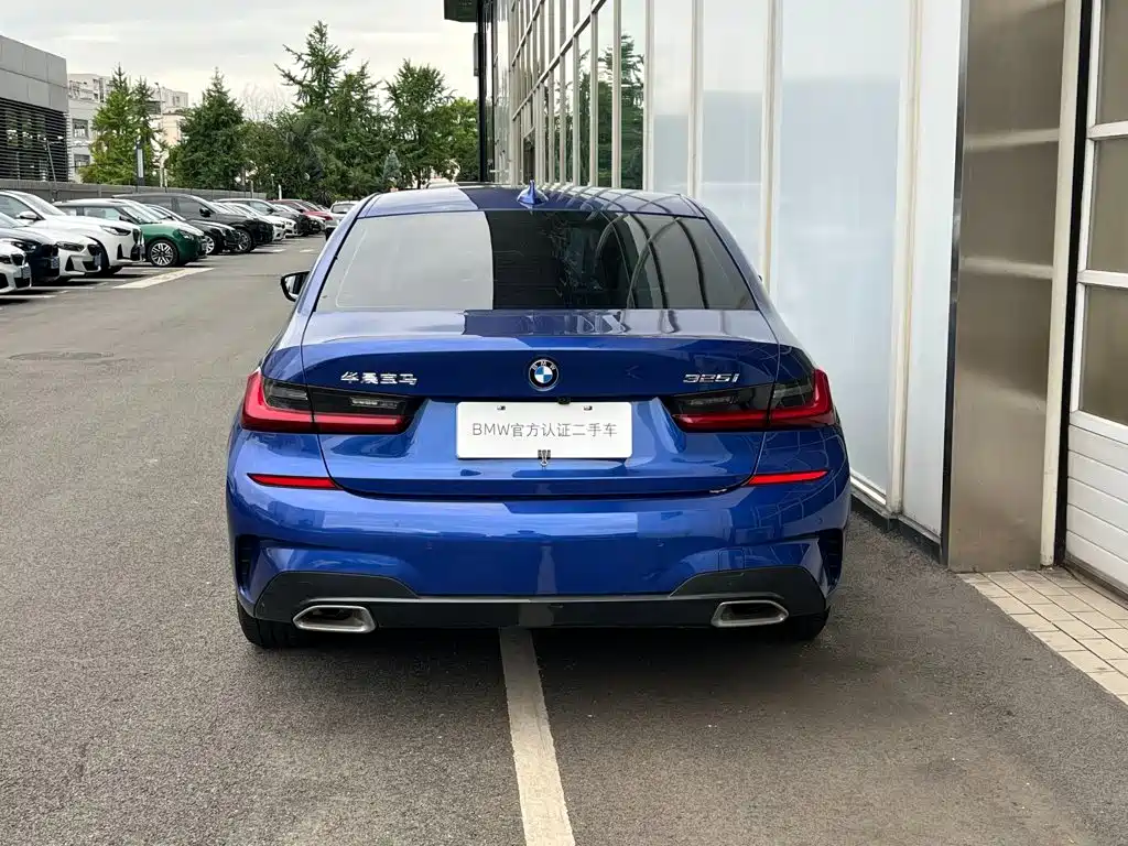 BMW 3 Series — миниатюра 4