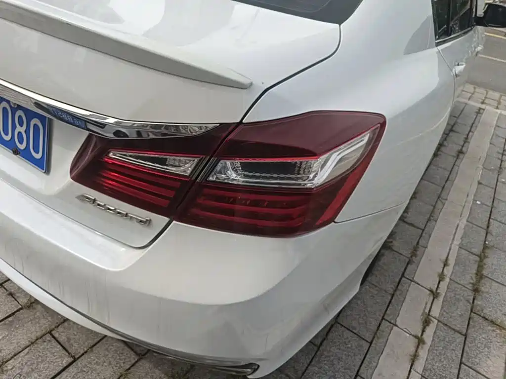 Honda Accord — миниатюра 20