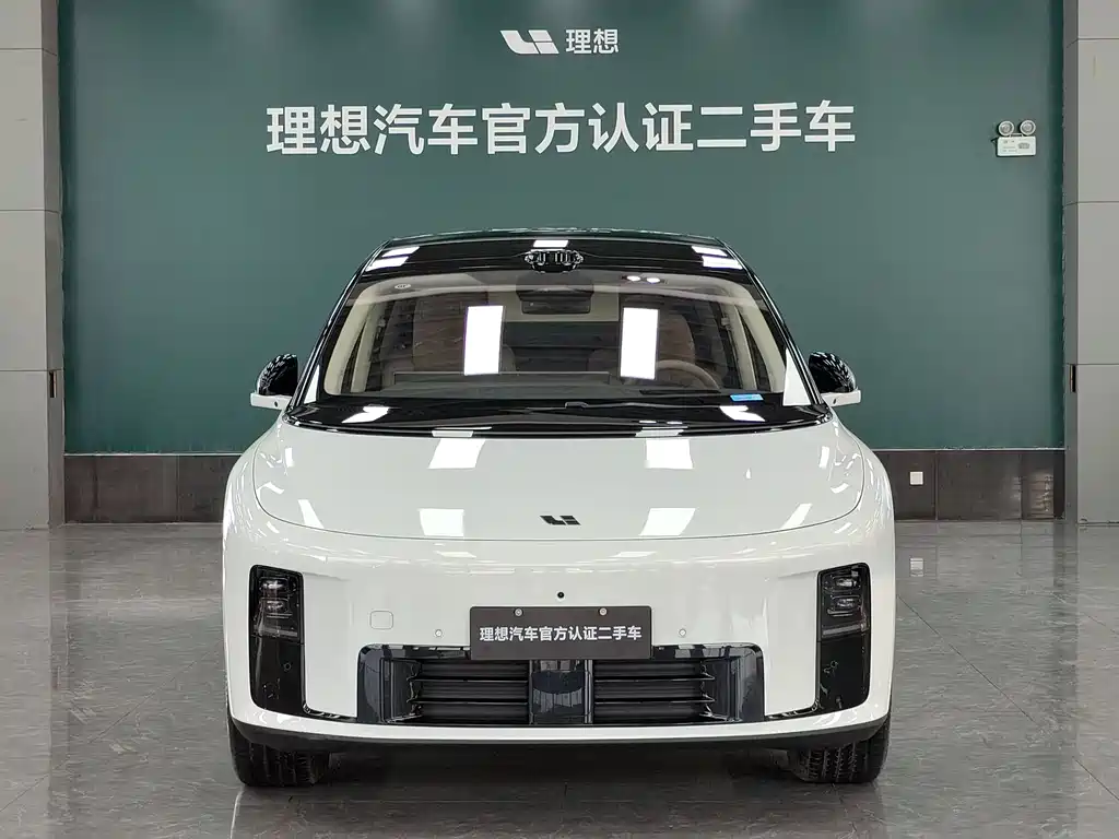 Li Auto i8 2025 Standard