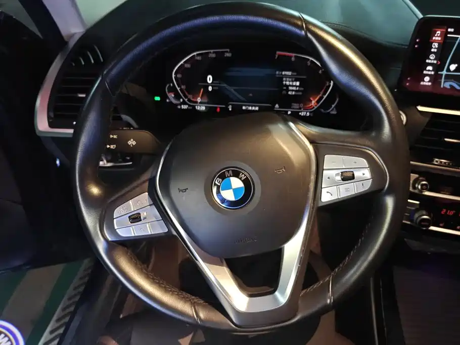 BMW X3 — миниатюра 15